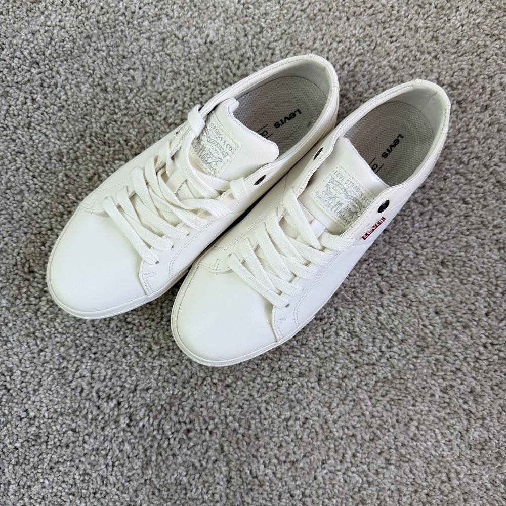 Levi's Shoes Womens Size 6.5 White Low Top Lace Up Casual Sneakers 38366-0246